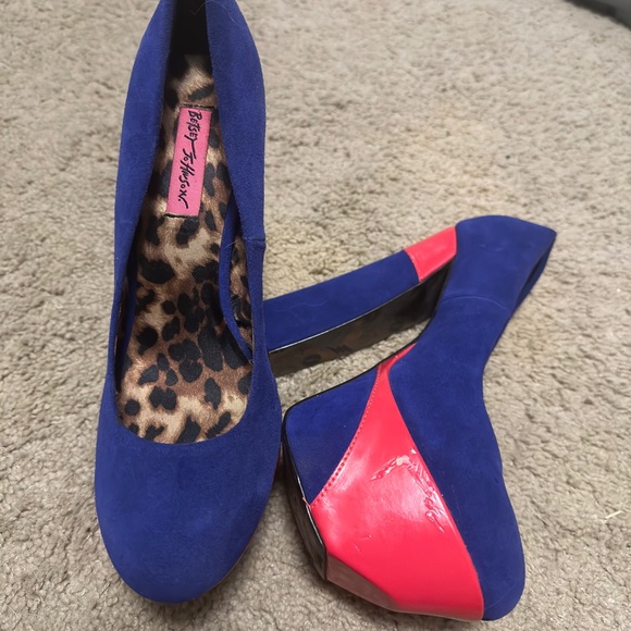 Betsy Johnson Block Color Heels - Picture 8 of 9